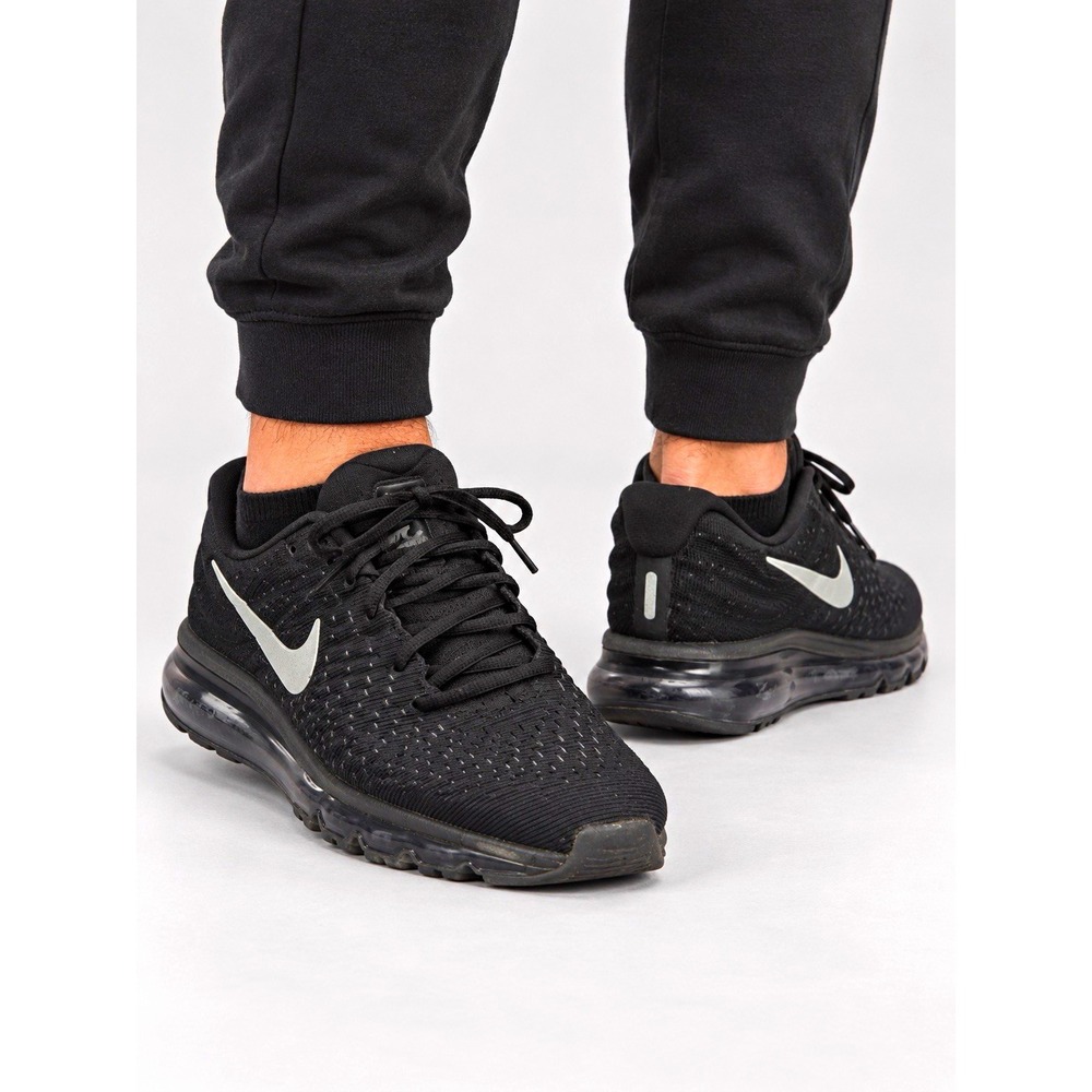 Nike Air Max 2017 Men's Running Shoes Size 9.5 Triple Black Athletic Sneakers